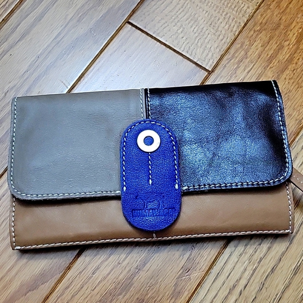 Humawaca Lily International Wallet